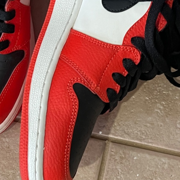 Air Jordan 1 “Rare Air” Max Orange Size 6.5Y - Picture 14 of 16